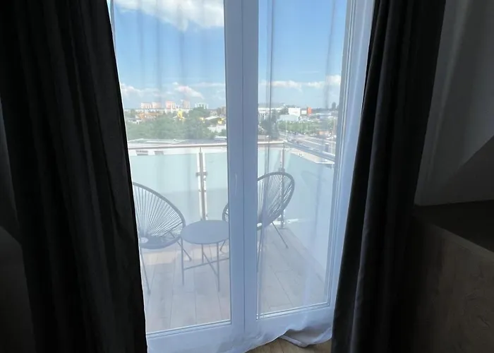 Kawalerka Z Widokiem Na *